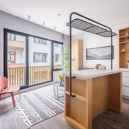 Cute Intimate Airy 1bed1bath Nisantasi Home! #405 Daire